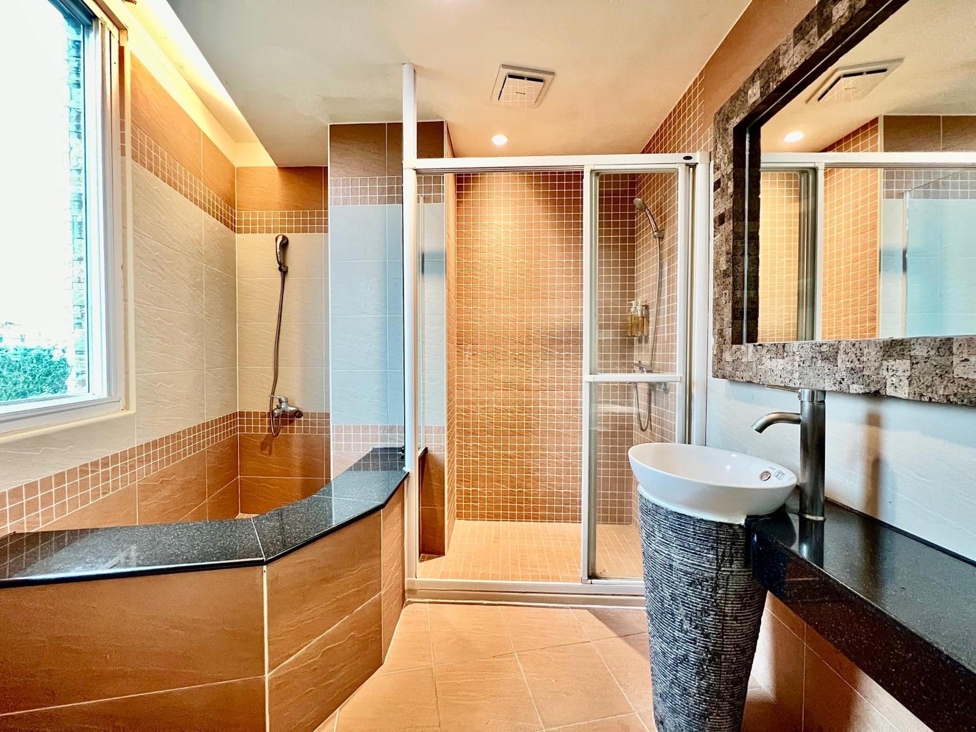 Seasons Bali Fashion Inn Kenting Extérieur photo