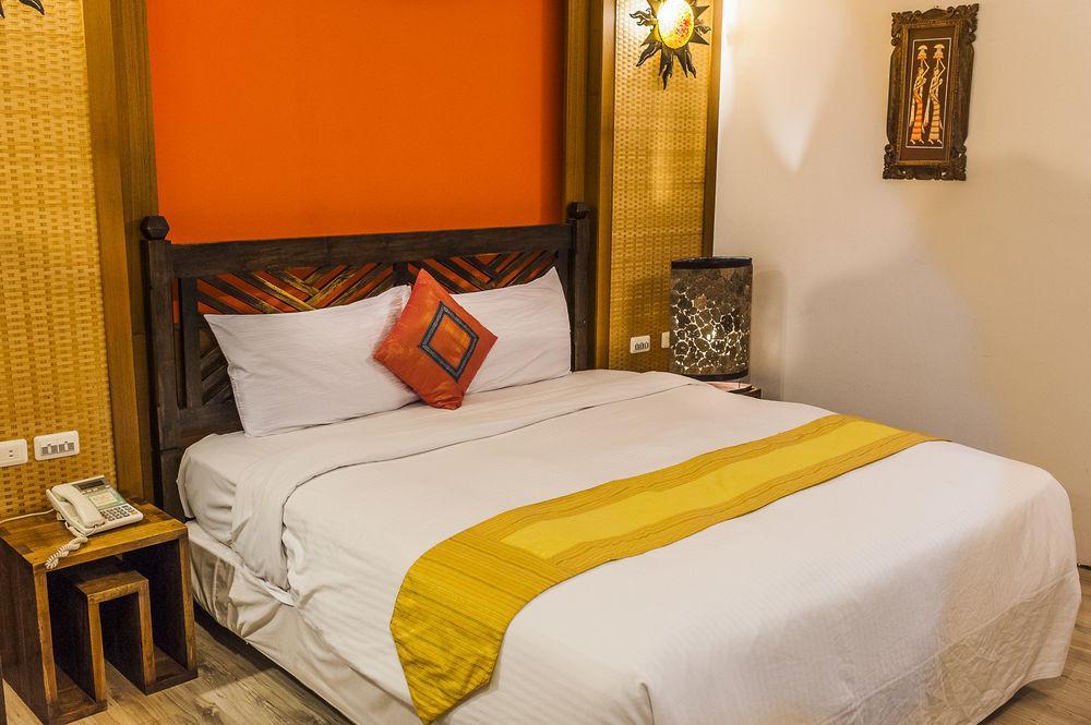 Seasons Bali Fashion Inn Kenting Extérieur photo